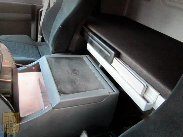 MAN TGL 12.250 BL, 55м3 штора, спальник, автономка, кондиционер. 2010г - фото 3