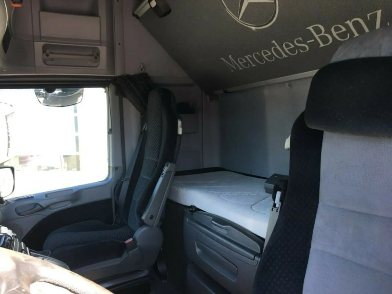 Тягач тяжеловес Mercedes Actros 4160 WSK TITAN, Евро-5, 8x4, 250 тонн, без пробега по РФ - фото-детальных 3