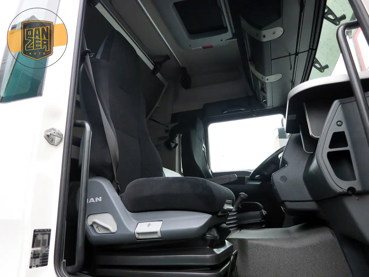 MAN TGM 12.290 LL, 2012 год, штора 50 кубов с гидролифтом - фото 15