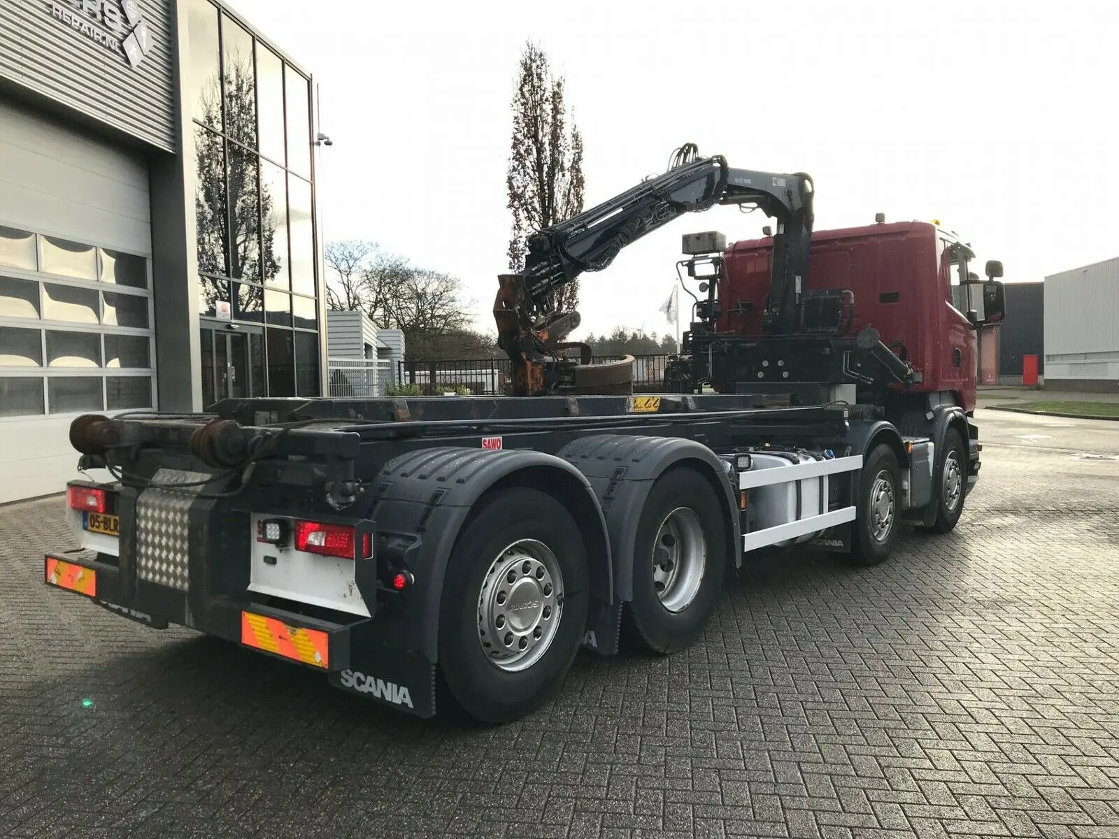 Мультилифт ломовоз Scania R 410, 8х2, 2014 год, манипулятор Hiab - фото 9