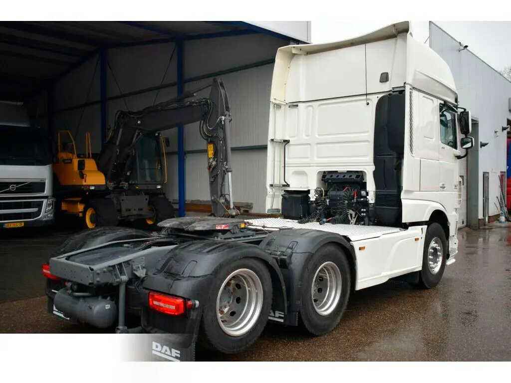 Тягач DAF XF 510 Nordic Edition, 6х2, Super Space Cab, двускатный ленивец сзади, без пробега по РФ - фото-детальных 9