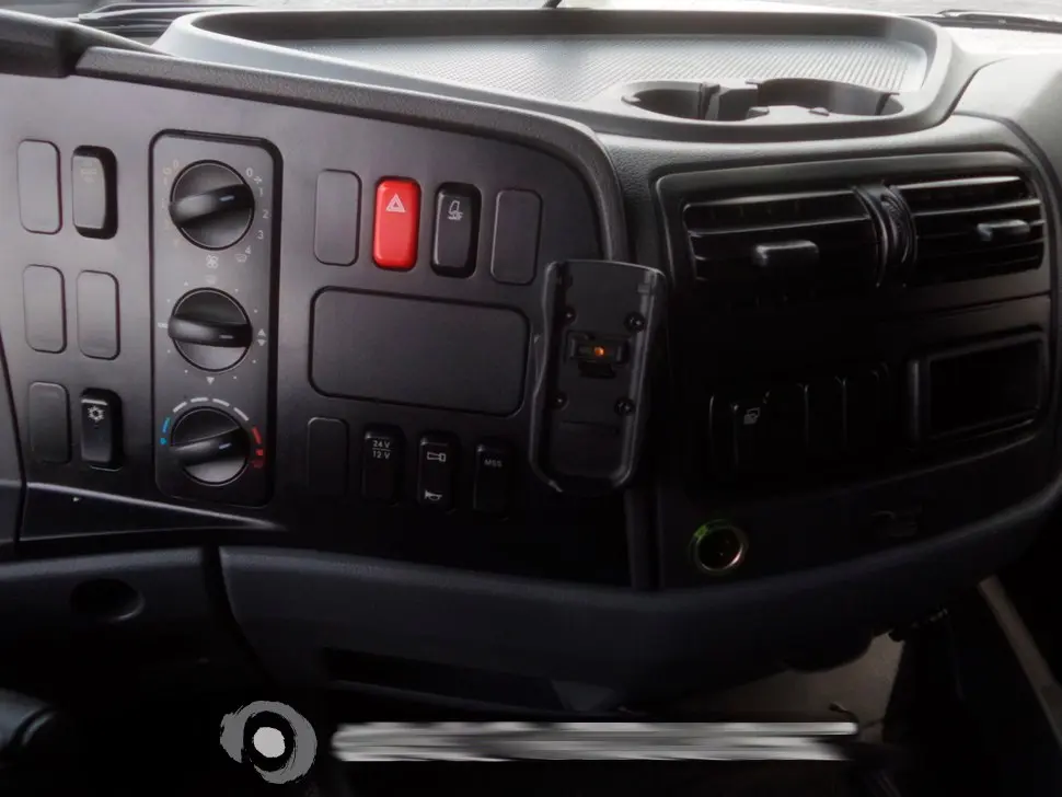 Mercedes Atego 1224 L, 2013г, штора-борт 48м3 + ворота, все загрузки - фото 6