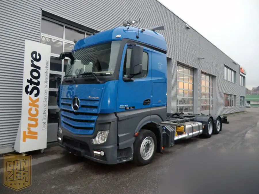 Mercedes-Benz Actros GigaSpace 2542, самая новая модель, Евро-5 - фото