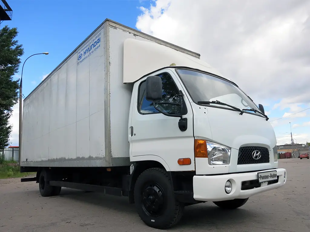Hyundai HD 78, 2011 год, г/п 5 тонн, фургон 34 м3 - фото