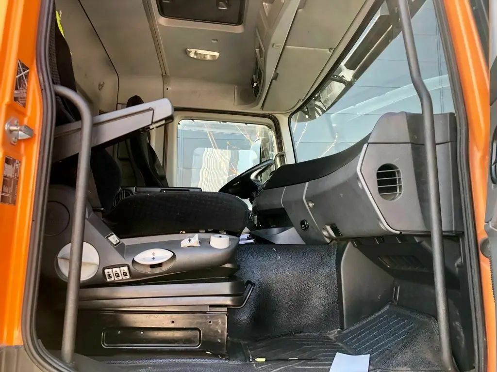 Мусоровоз Zoeller на шасси Mercedes-Benz Actros 2536, 2012 год - фото 10