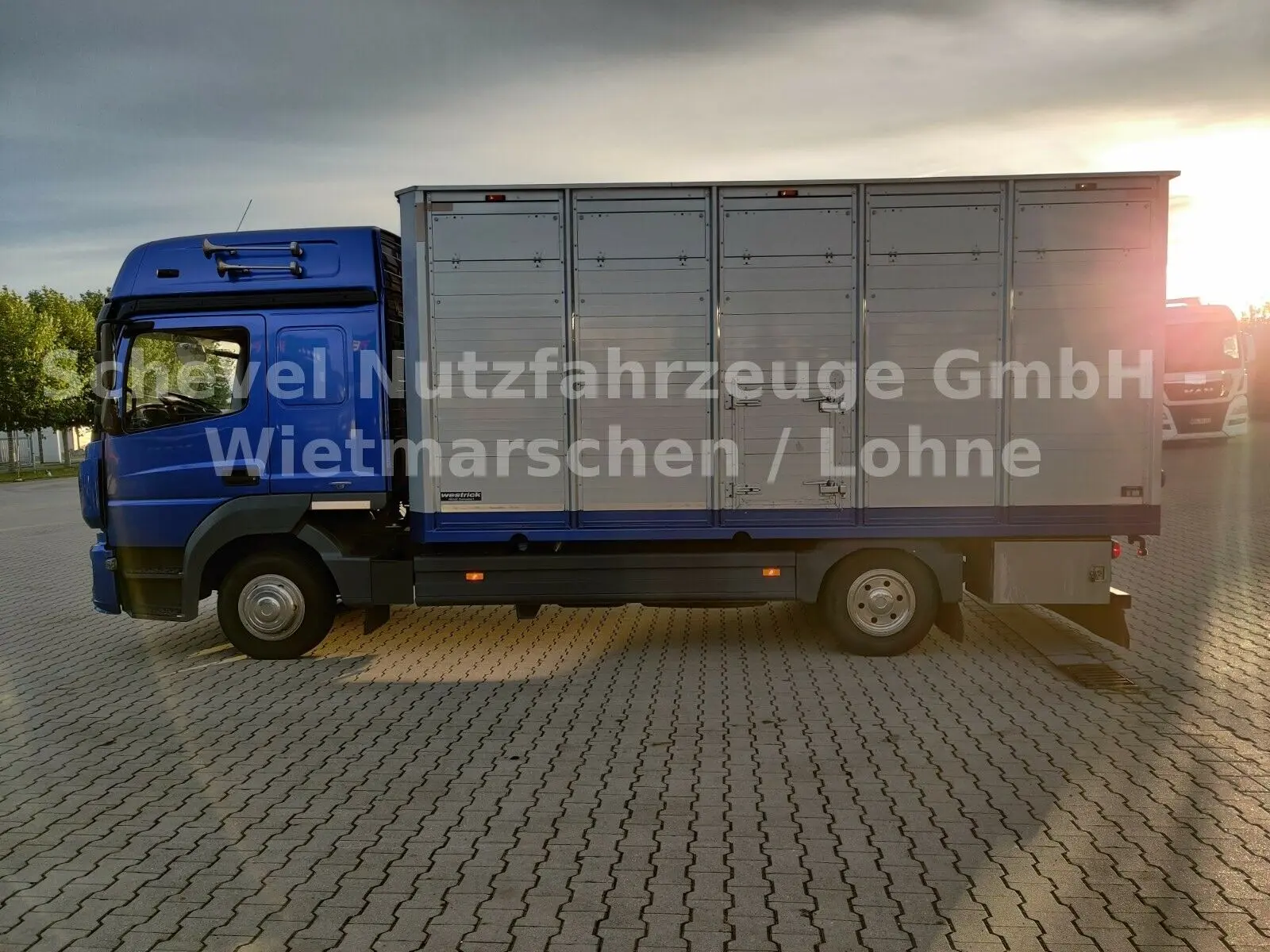 Грузовик для перевозки животных Mercedes Atego 1023, 2014 год, алюминиевый скотовоз 28 м3 - фото 11