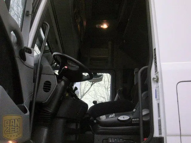 Mercedes-Benz Actros 2546L MegaSpace, рефрижератор 48м3 с установкой Carrier Supra 850U, г/п 16т, гидролифт 2т - фото 3