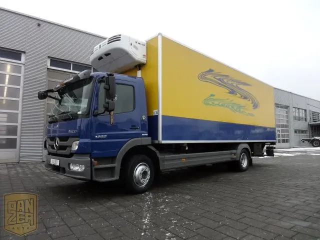 Mercedes-Benz Atego 1222L, рефрижератор 44м3, установка Thermo King MD200, ворота + гидролифт 1000кг - фото