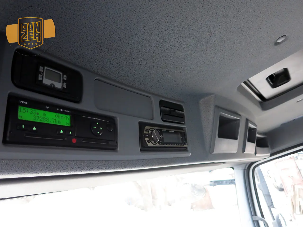 Mercedes Atego 1218L, 2017 г, шторно-бортовой 45 м3, гидролифт - фото 16
