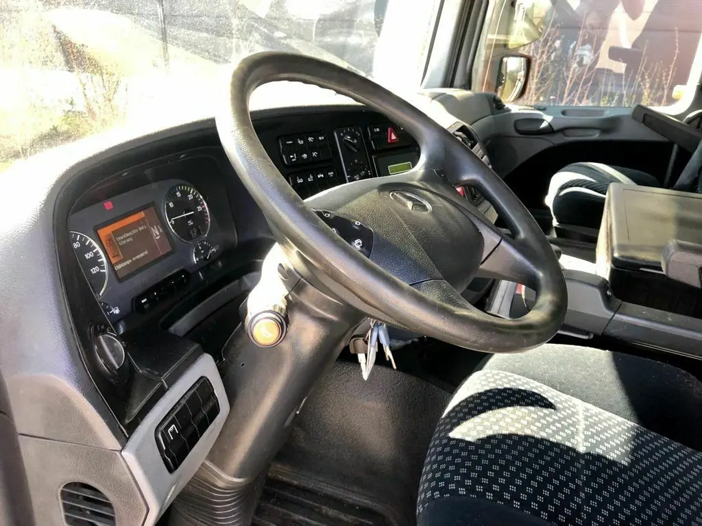 Мусоровоз Zoeller на шасси Mercedes-Benz Actros 2536, 2012 год - фото 4