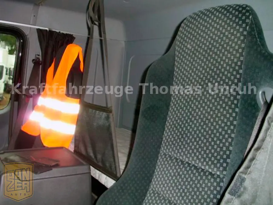 Рефрижератор Мерседес Атего 1229, 2013 г, установка Thermo King, спальник. - фото 2