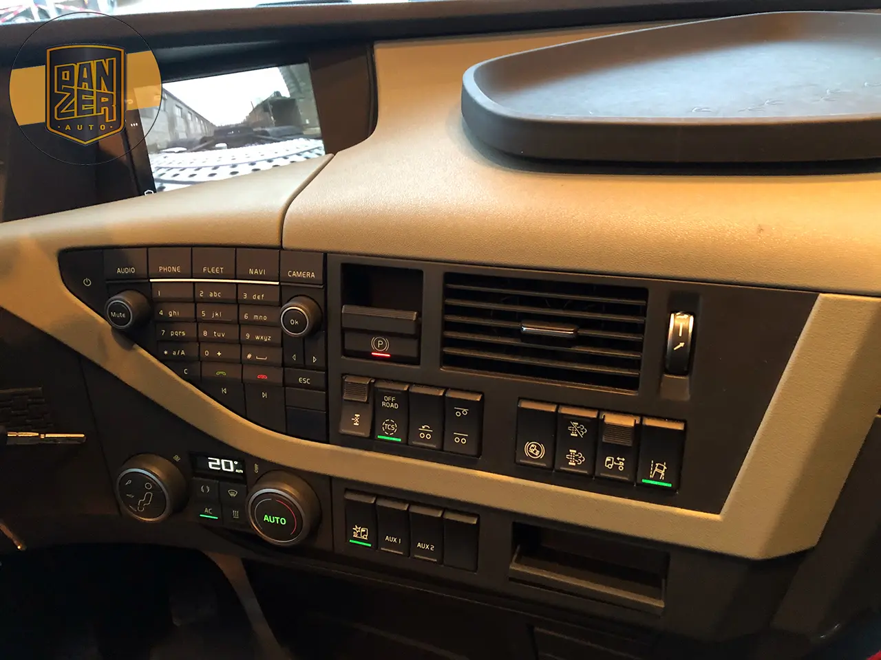 Тягач Volvo FH 500, 2018 год, 6х2, заводской ADR, без пробега по РФ - фото-детальных 18