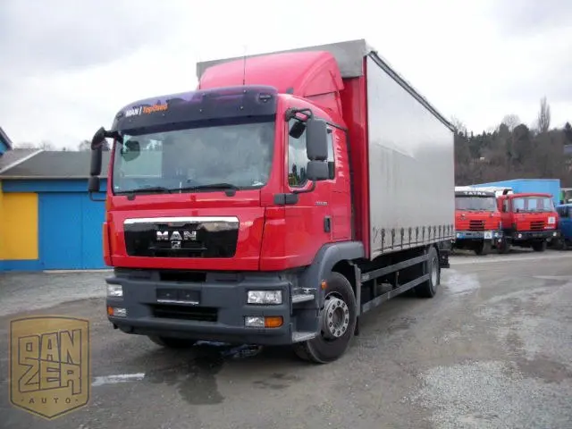 MAN TGM 18.290 L, штора 47м3, сдвижные крыша и бока, гидролифт MBB 2000 кг, спальник, кондиционер - фото