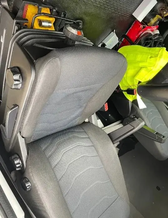 Автопоезд категории В Iveco Daily 35C18, 2017 год, спарка, полная масса 3500 кг, спальник - фото 5
