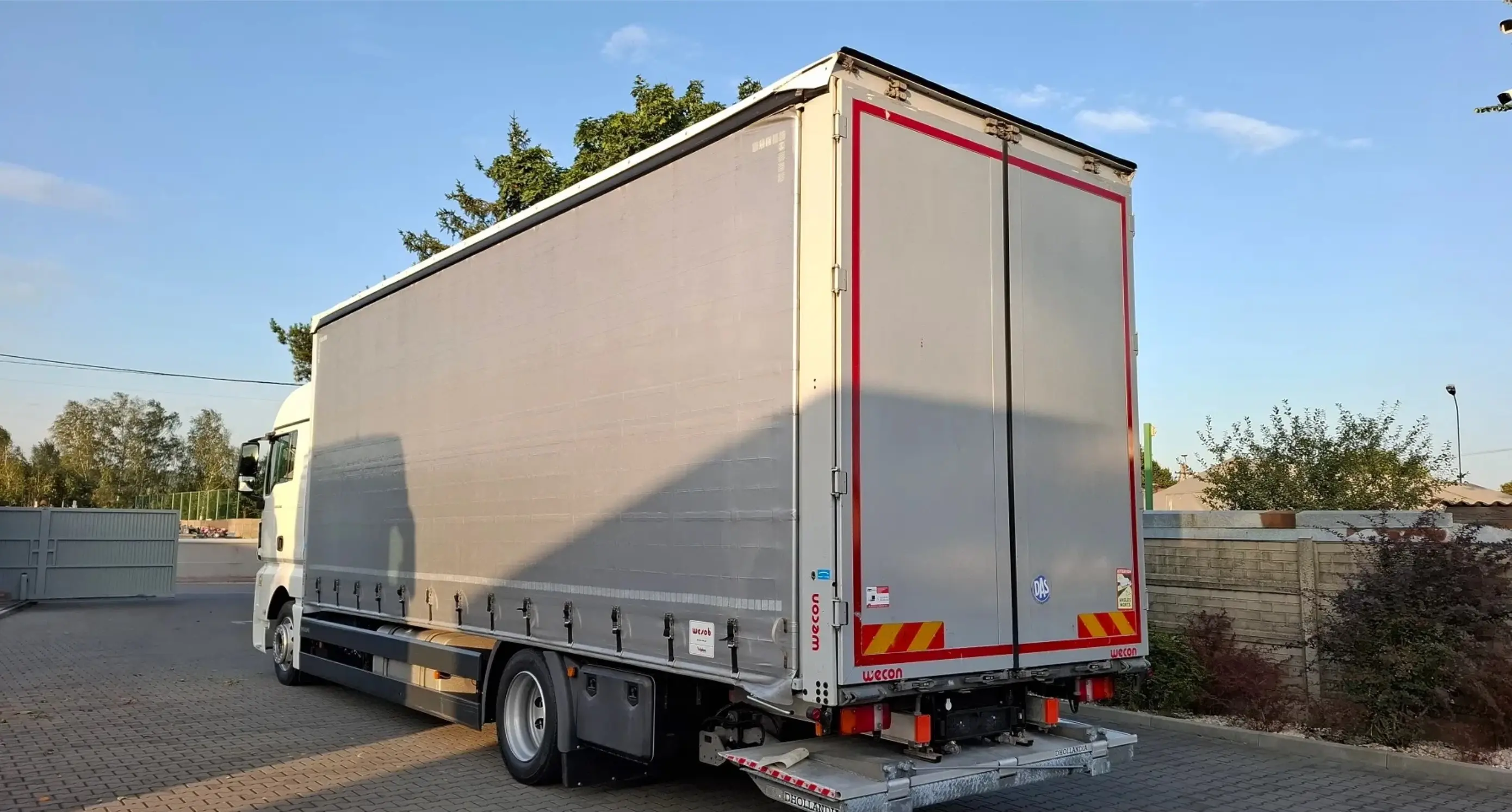 man tgx 18.360, 2019 года, штора 20 палет, ворота и гидроборт 7