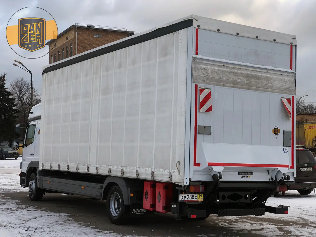 Mercedes Atego 1224L, 02/2013г, штора 50 м3, гидролифт, 2 спальника - фото 9