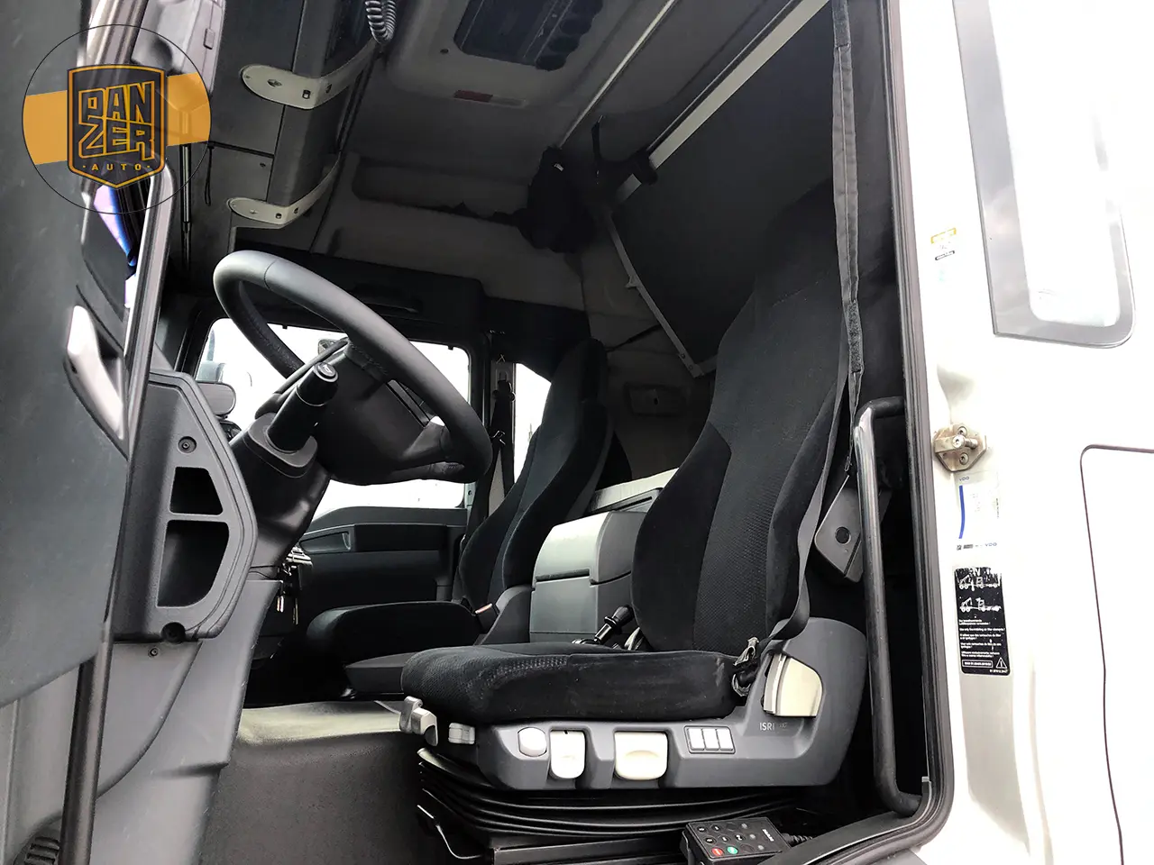 Автовоз крытый на 2 авто, MAN TGL 12.250 BL, 2013 год - фото 3