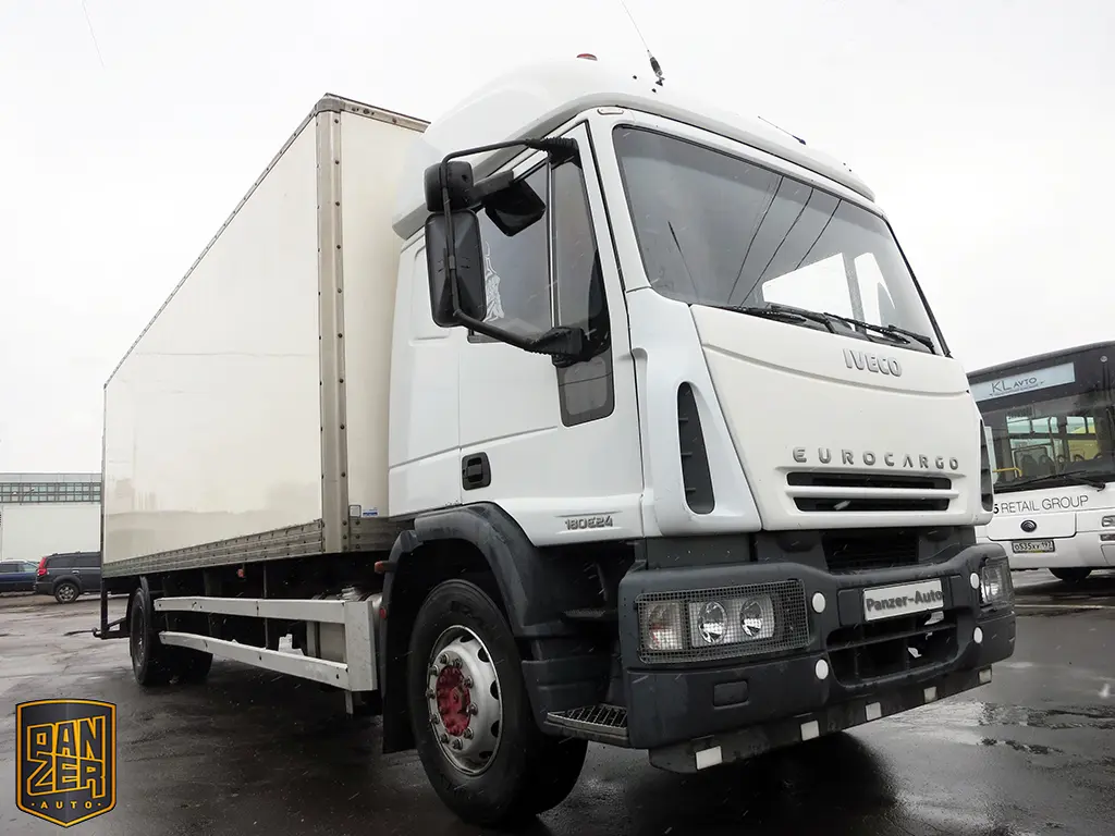 Iveco Eurocargo 180E24, 2004г, 10тонник, фургон 48м3, гидроборт, спальник - фото