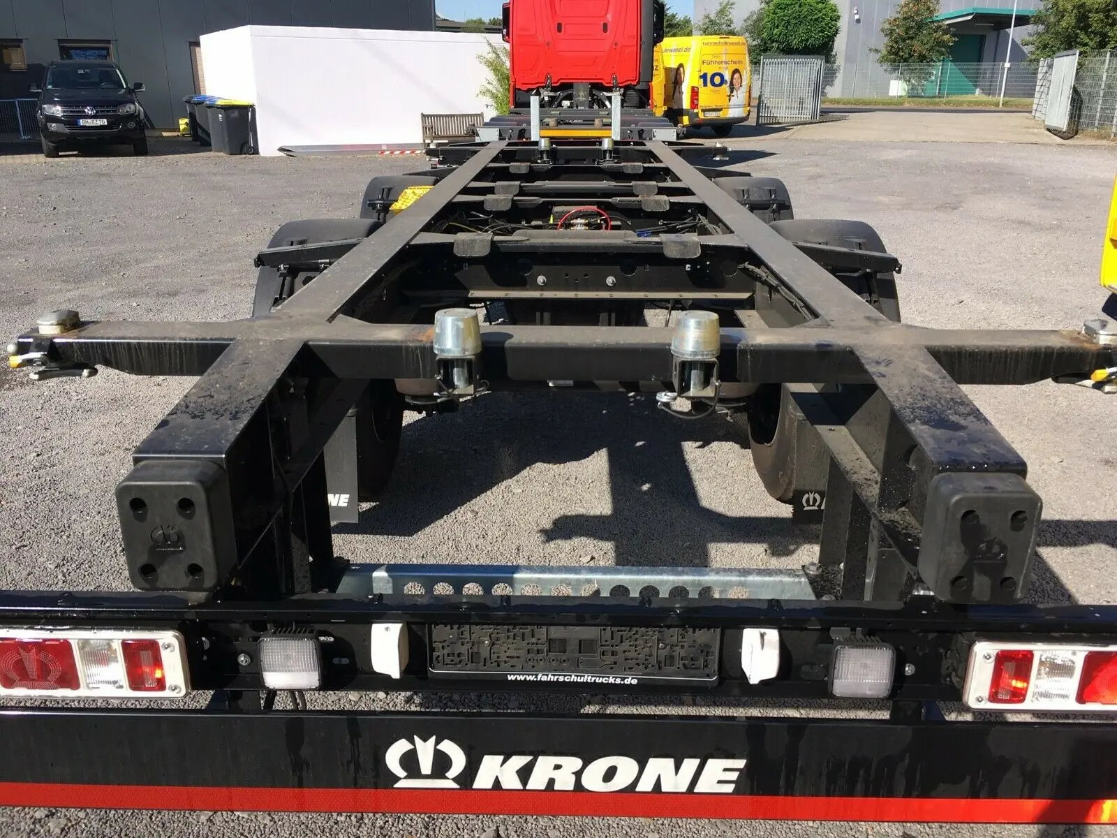 Прицеп контейнеровоз БДФ Krone ZZW 18, новый - фото 4