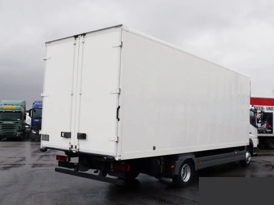 Фургон Mercedes Atego 824, длина 7.2м, ворота, без пробега по РФ - фото 7