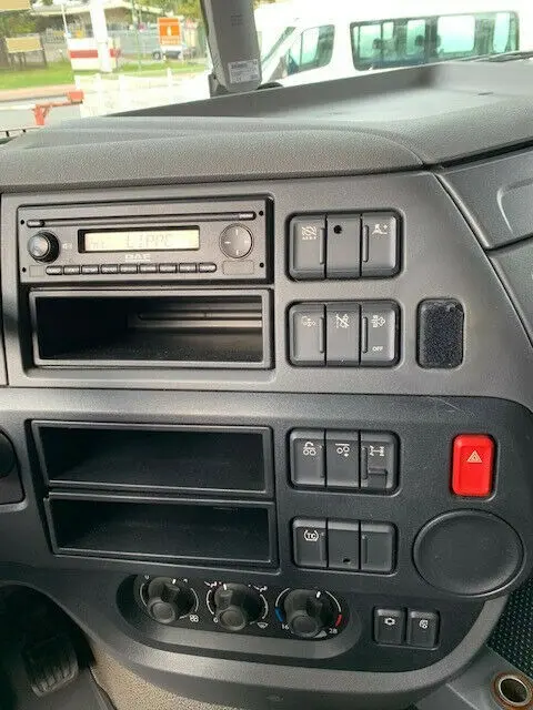 Тягач DAF XF 106 510, 6х2, кабина Супер Спейс, подъемная ось, механика, без пробега по РФ - фото-детальных 6