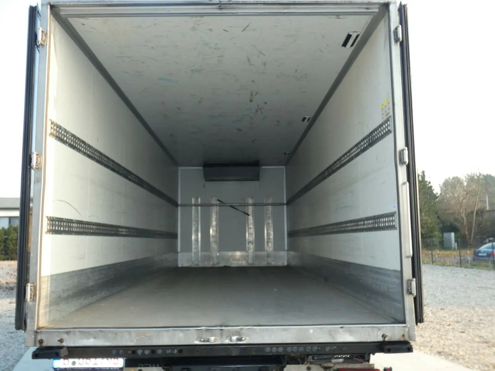 Рефрижератор Mercedes Atego 1222 L, Евро-5, 17 палет, гидроборт, без пробега по РФ - фото 2