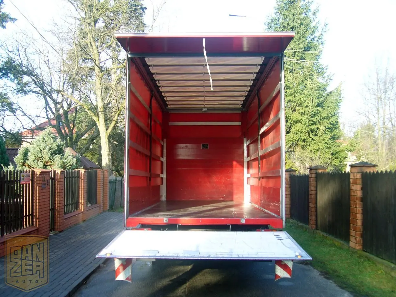 Mercedes-Benz Atego 818L, штора-борт 40м3, 2013г, 18 тыс.км, гидролифт, кондиционер, состояние нового - фото 2