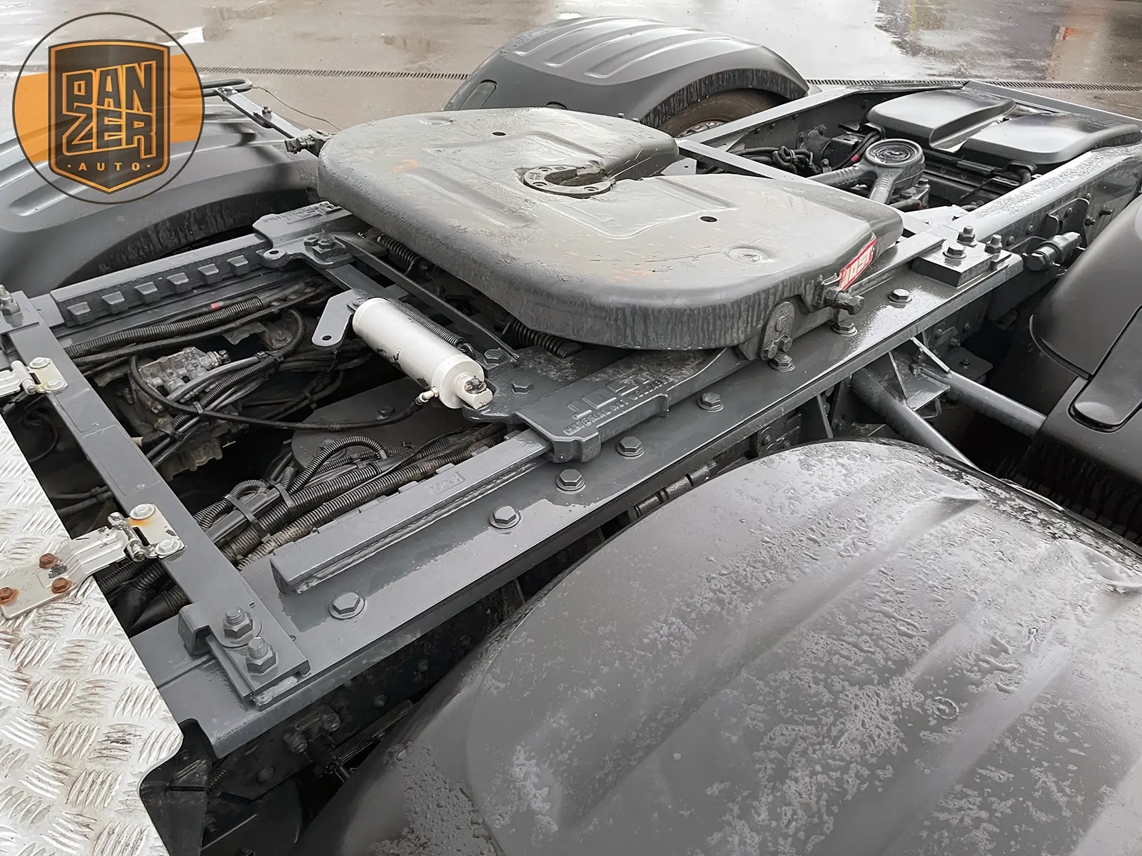 daf xf 510 тягач 6х2, задняя спарка, кабина суперспейс 7