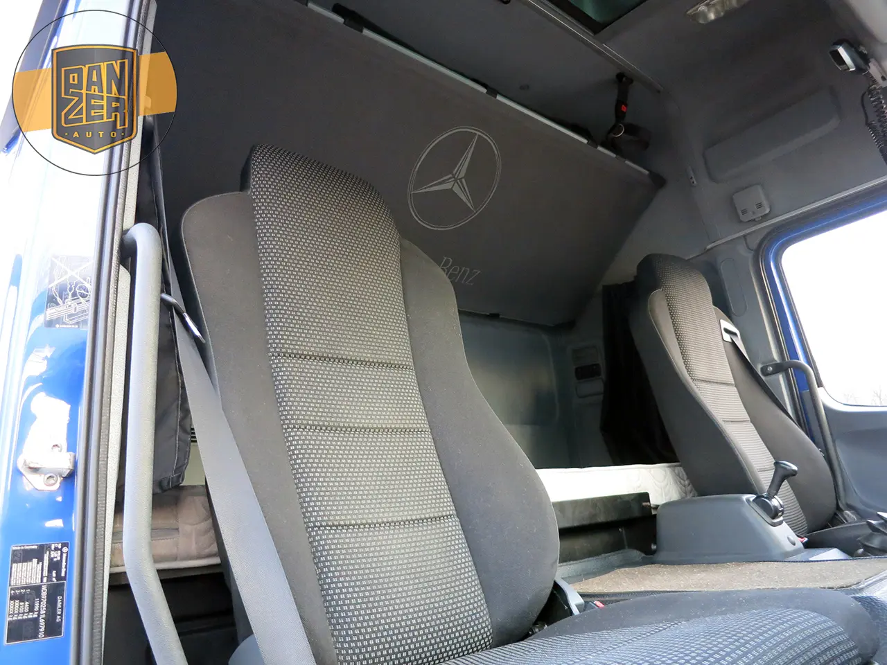 Mercedes Atego 1224, фургон 48 кубов, 2012 год, ворота - фото 11