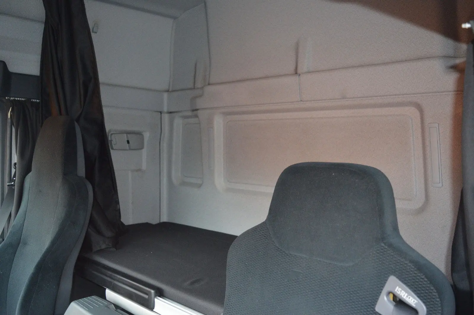 MAN TGL 8.220 BL, 2012г, штора 45 м3, г/п 5 тонн, гидролифт - фото 3
