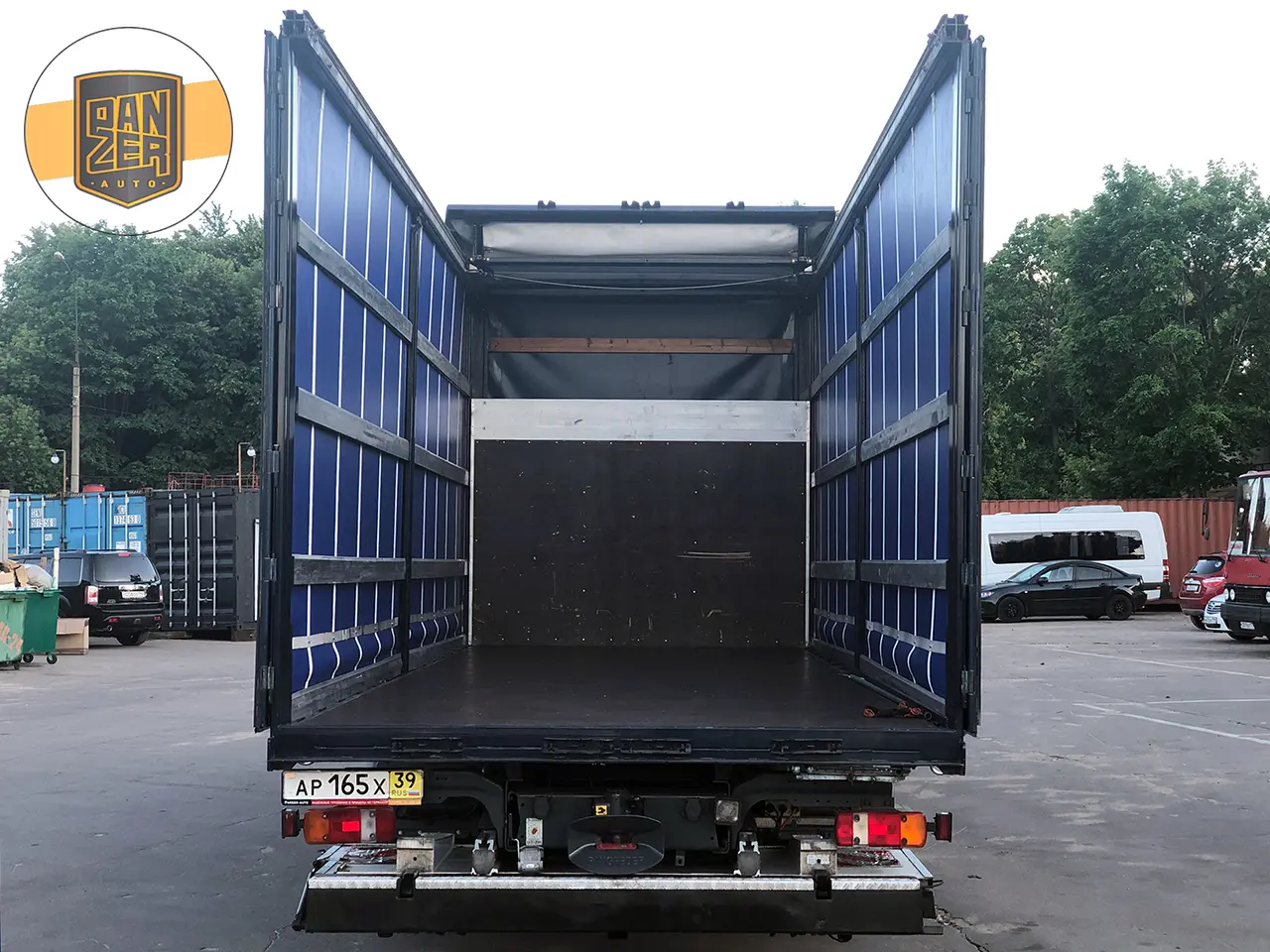 Mercedes Atego 1229L, 10/2012г, штора 49 кубов, ворота и гидроборт - фото 2
