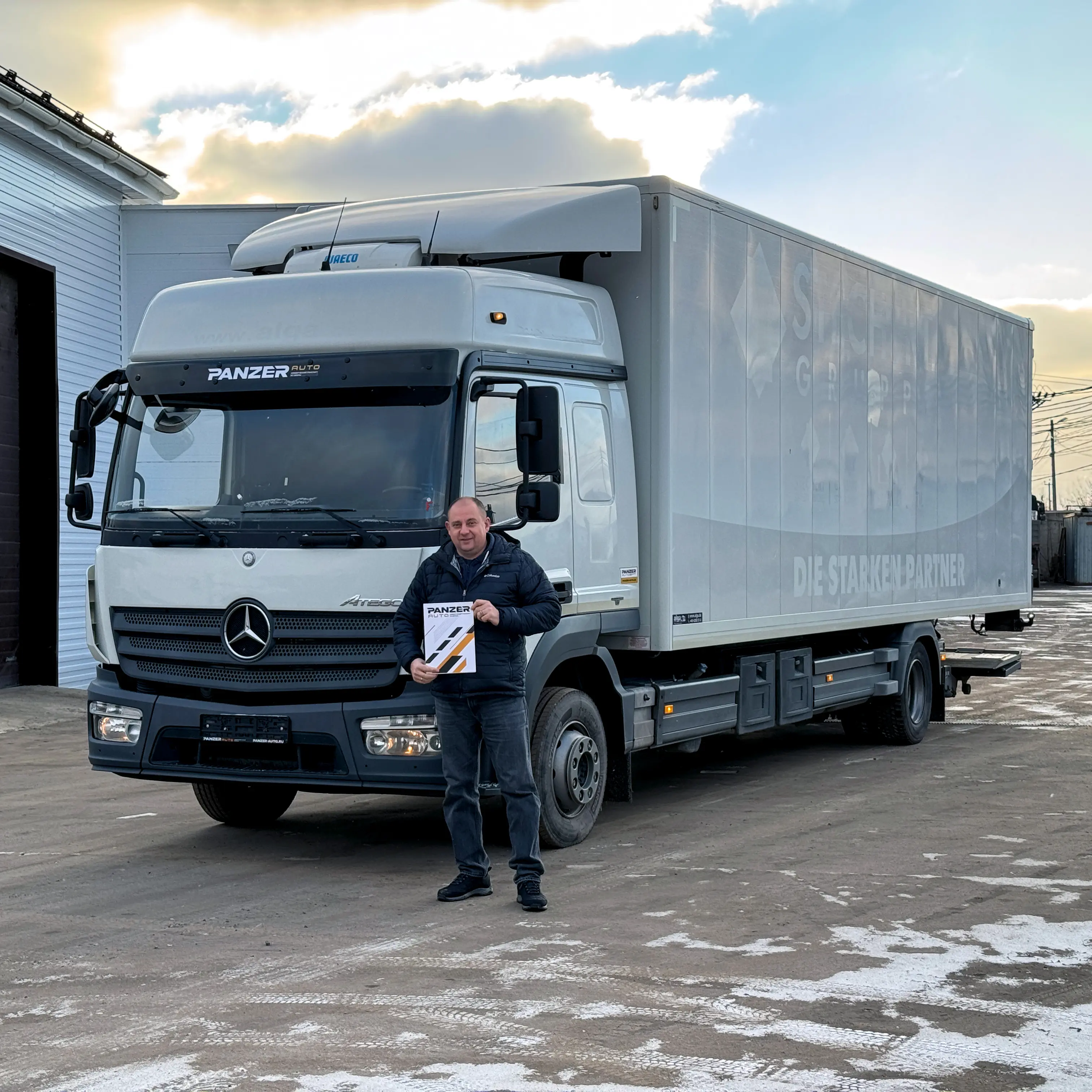 Фотография покупателя Mercedes Atego 1224 фургон, г. Москва - регион отгрузки