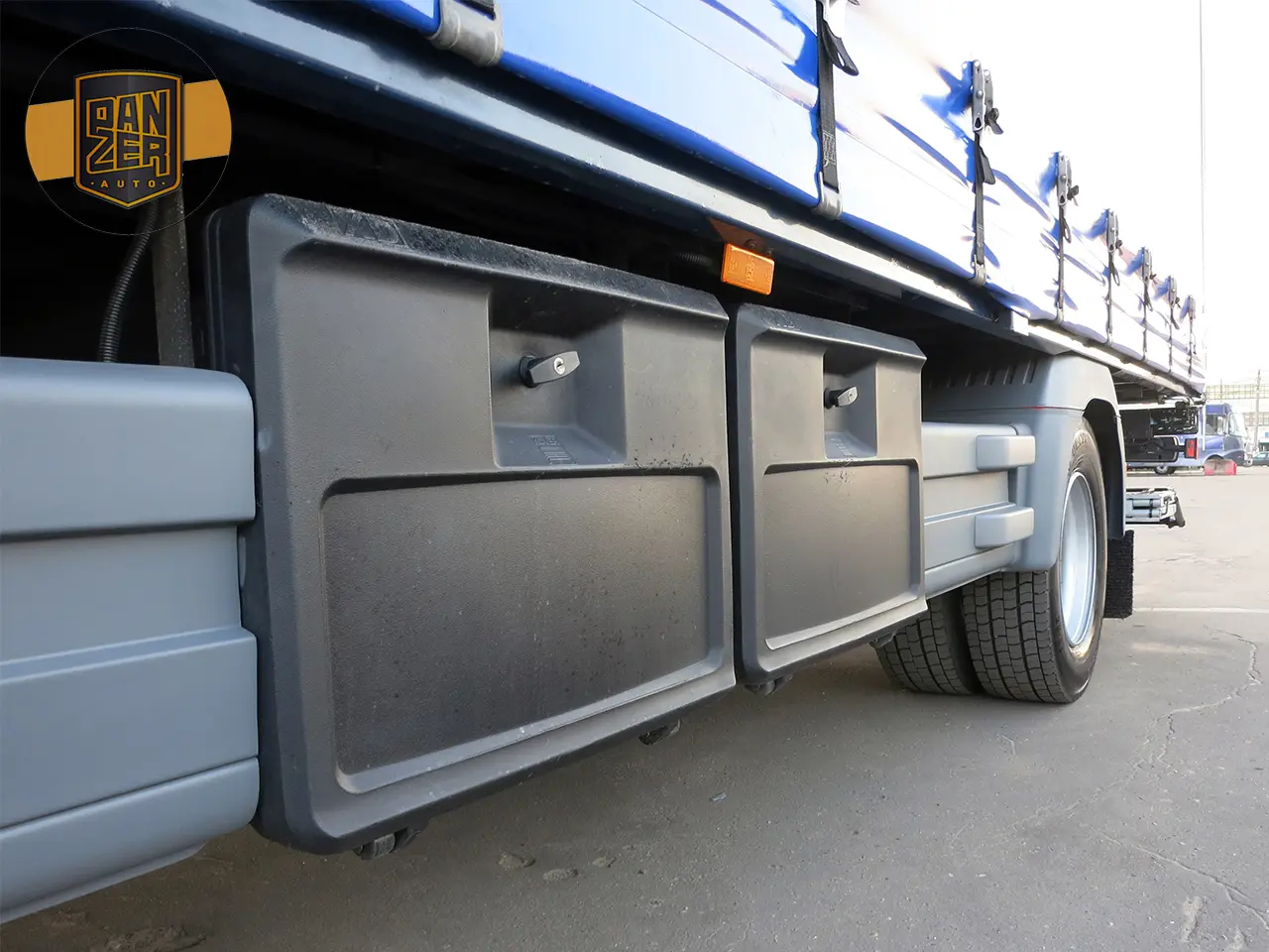 Mercedes Atego 1229L, 10/2012г, штора 49 кубов, ворота и гидроборт - фото 21