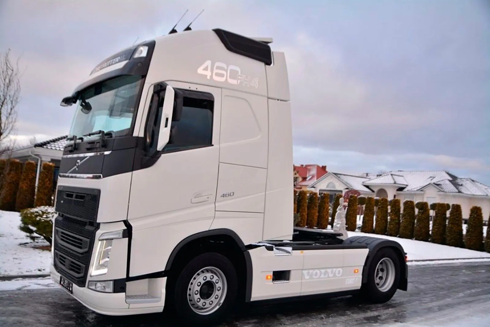 Тягач Volvo FH 460, 2016 год, 469 л.с., кабина Globetrotter XL, без пробега по РФ - фото-детальных 15
