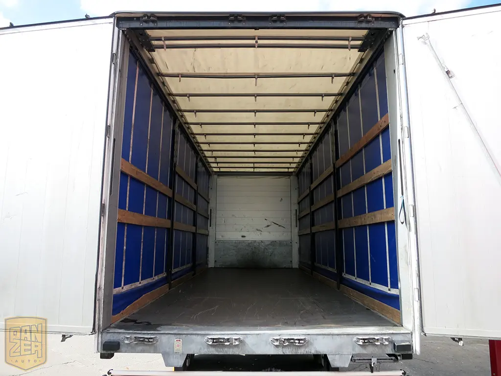Автопоезд Mercedes Actros тентованный, 100 кубов, г/п 20 тонн. 2010 г. Без пробега по РФ! - фото 11