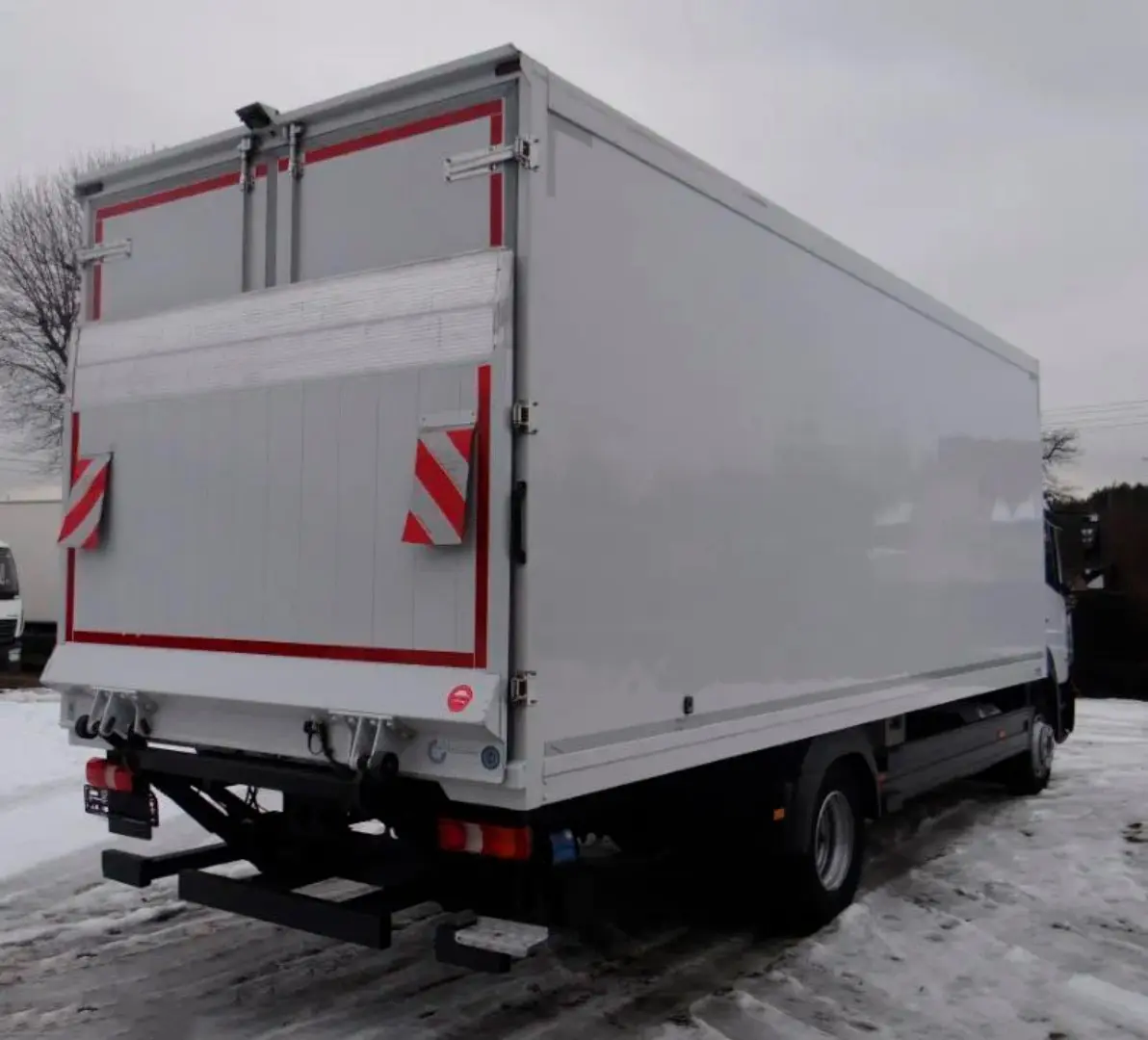 Рефрижератор Mercedes Atego 1218 L, 2016 год, 18 палет, ворота и гидроборт - фото 9