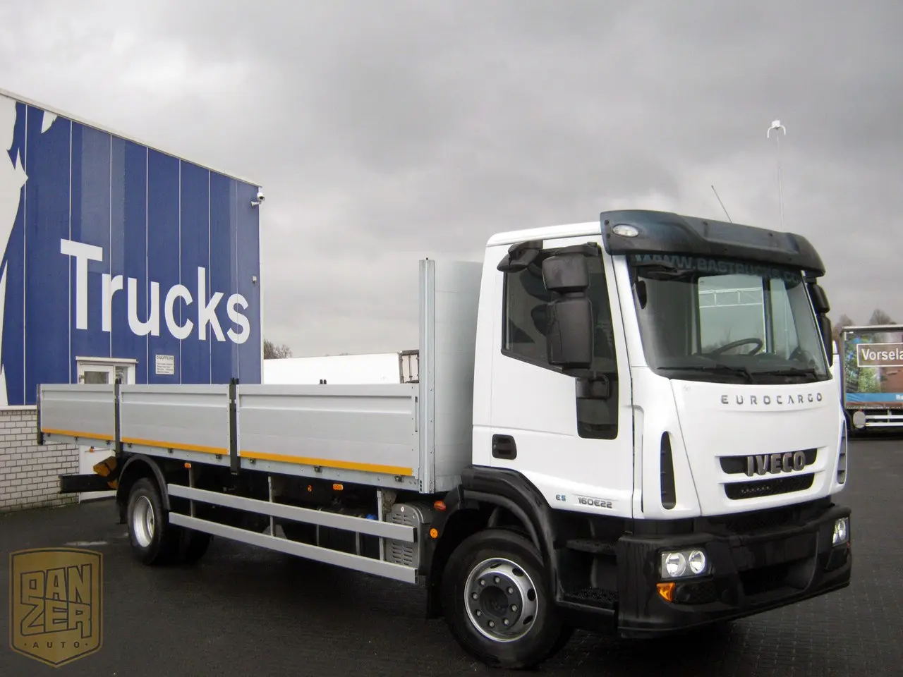 Iveco EuroCargo ML160E22, 2012г, бортовой грузовик, борт 7.8 м, 3-х местный, состояние нового - фото 6