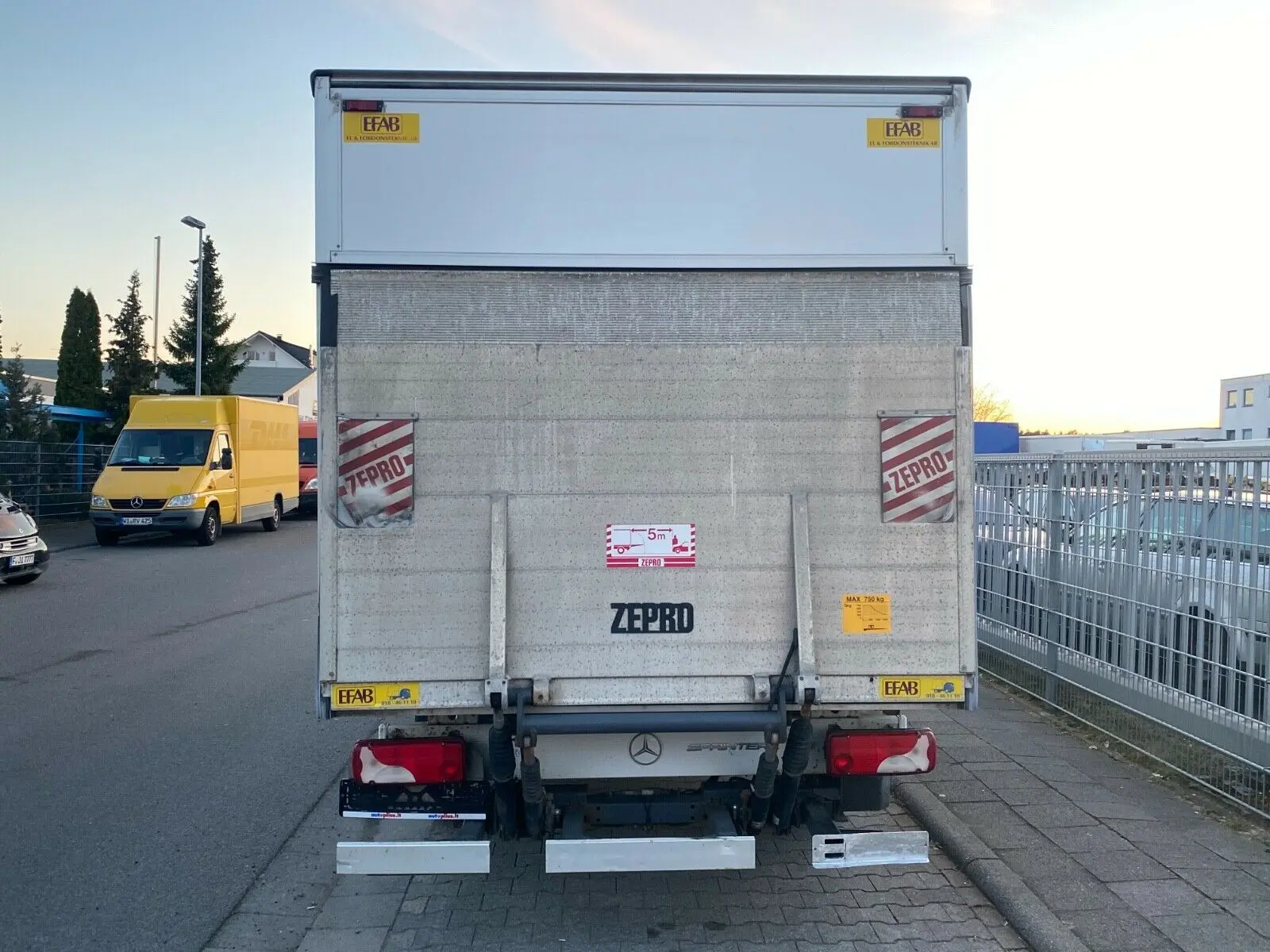 Mercedes Sprinter 319 CDI, 2014 год, АКПП, мотор 3.0 л, фургон 4.4 метра, гидролифт, без пробега по РФ - фото 12