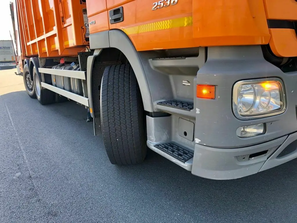 Мусоровоз Zoeller на шасси Mercedes-Benz Actros 2536, 2012 год - фото 20