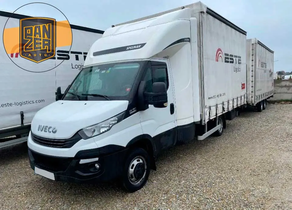 Автопоезд категории В Iveco Daily 35C18, 2017 год, спарка, полная масса 3500 кг, спальник - фото