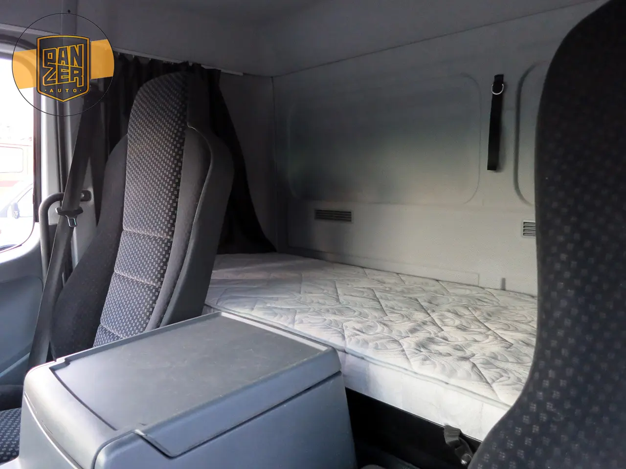 Mercedes Atego 816 L, 2011г, фургон 38 кубов, гидроборт, спальник - фото 15