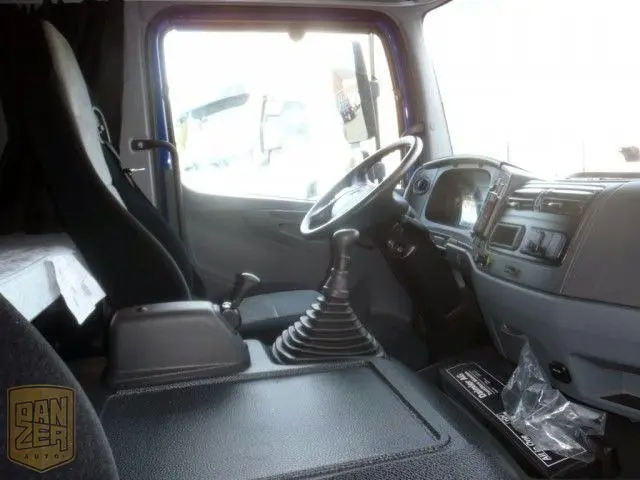 Mercedes-Benz Atego 1229L, автовоз, аппарели, лебедка, спальник, г/п 8т, состояние нового - фото 4
