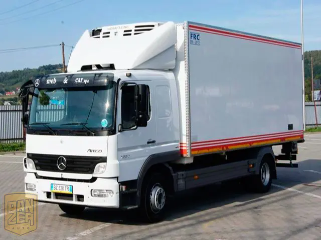 Рефрижератор Mercedes Atego 1224L, спальник, фургон с воротами. Г\п 7т - фото 5