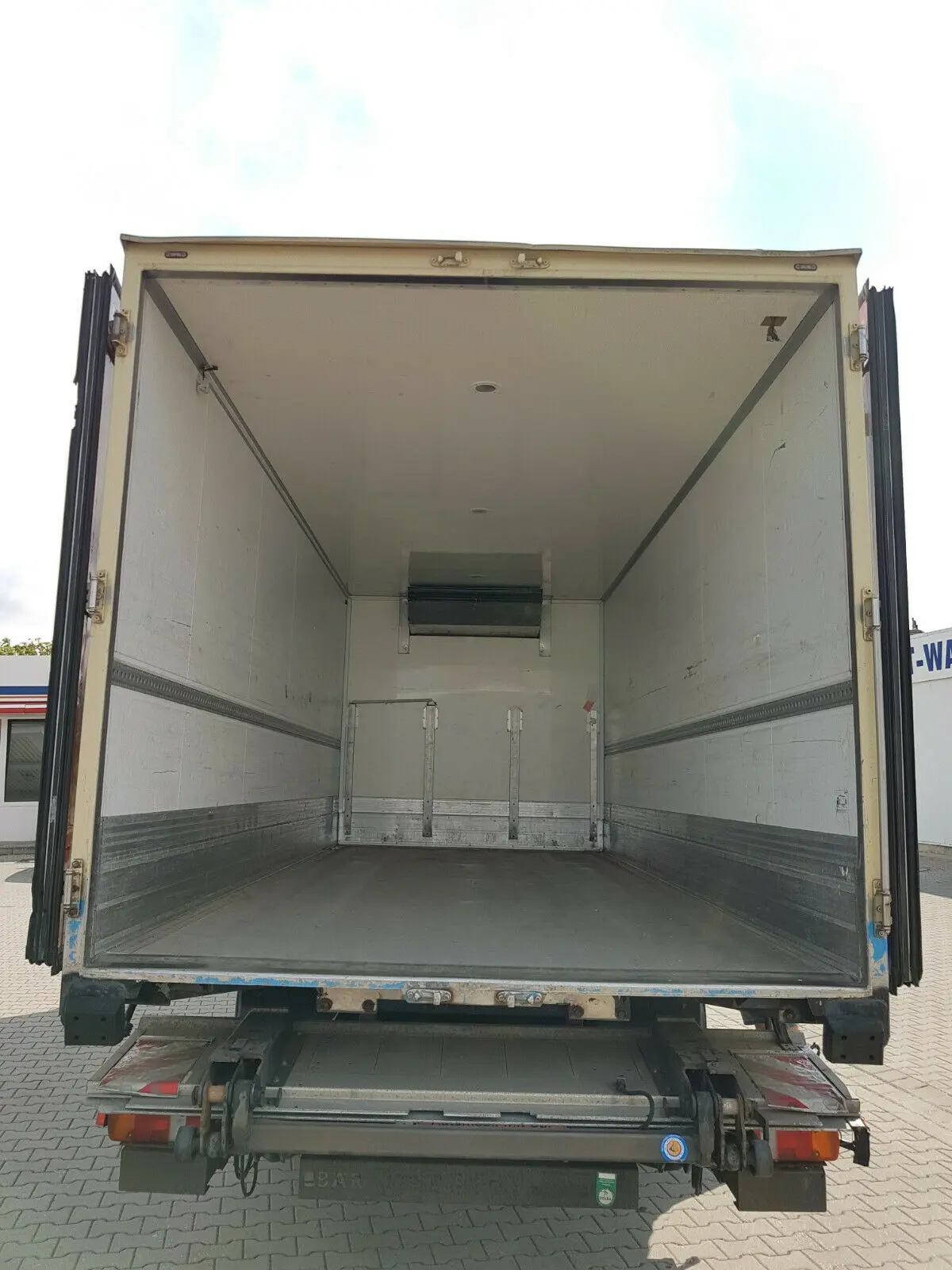MAN TGL 12.180 BL, рефрижератор 36 м3, гидролифт, установка Thermoking, без пробега по РФ - фото 11