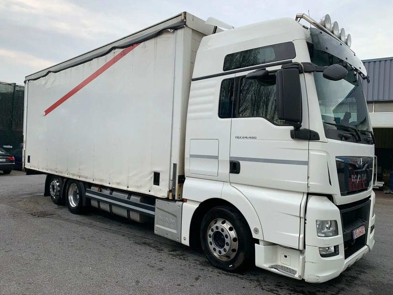 MAN TGX 24.480 штора 60 кубов, 2014 г, подъемная крыша, кабина XXL, без пробега по РФ - фото 8