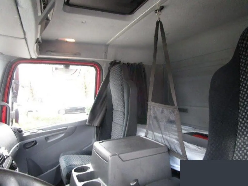 Mercedes Atego 1222L, реф, гидролифт, спальник, без пробега по РФ - фото 2