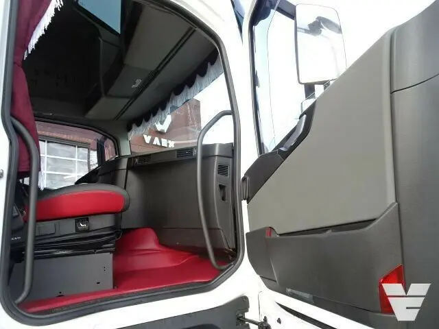Тягач Volvo FH 540, 6х2, Globetrotter XL, двускатный ленивец сзади, без пробега по РФ - фото-детальных 17