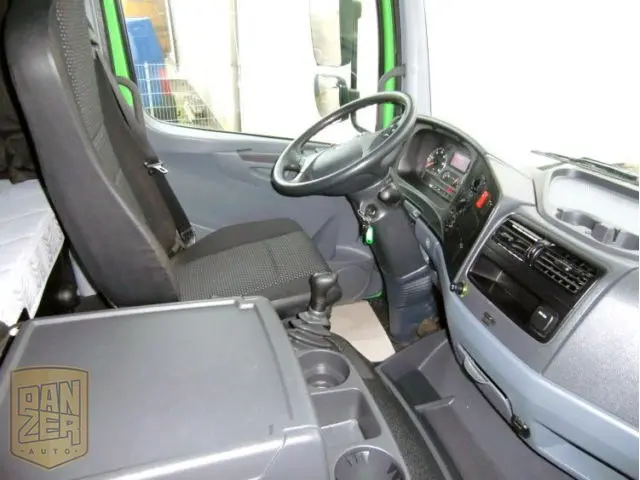Mercedes-Benz Atego 1224 L, 2013г, фургон 48м3, погрузочная длина 7.2м, гидролифт, спальник, состояние нового - фото 4