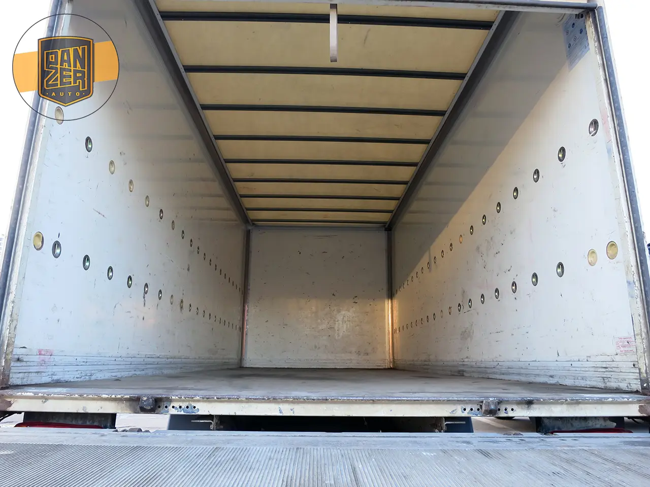 DAF LF 45.220, фургон 38м3, гидролифт, 2007 г, грузоподъемность 6500 кг - фото 2