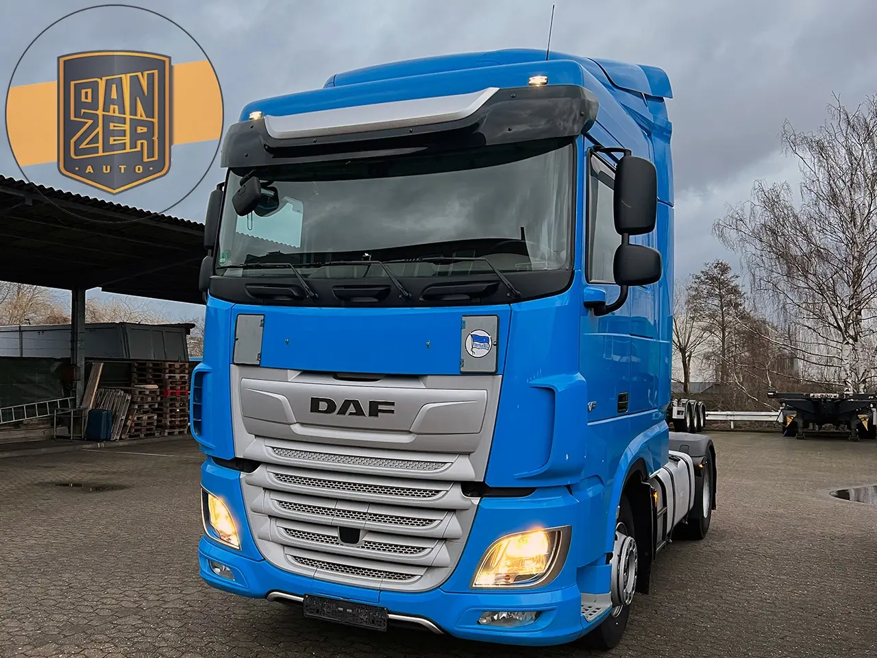 Тягач DAF XF 450, 4х2, Space Cab 2 спальника, 2017 год, без пробега по РФ - фото-детальных